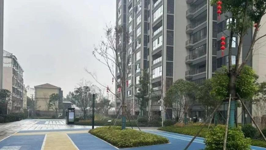 美财长在乌与泽连斯基会晤,2025管家婆全年资料香港王中王,决策资料解释落实_尊享版V1.83