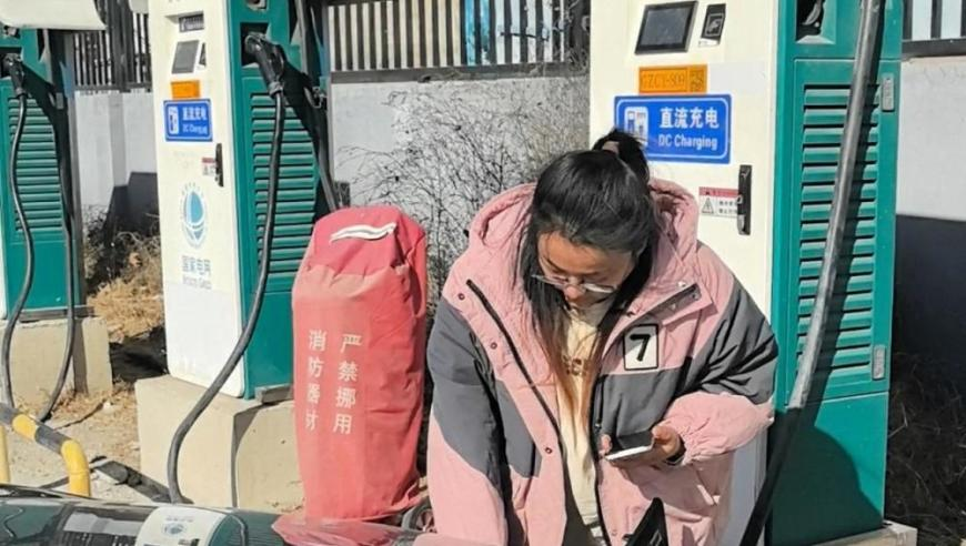 澳门最快开奖结果记录k,广州大批车主为躲避检查推开隔离墩,决策资料解释落实_专家版V7.82